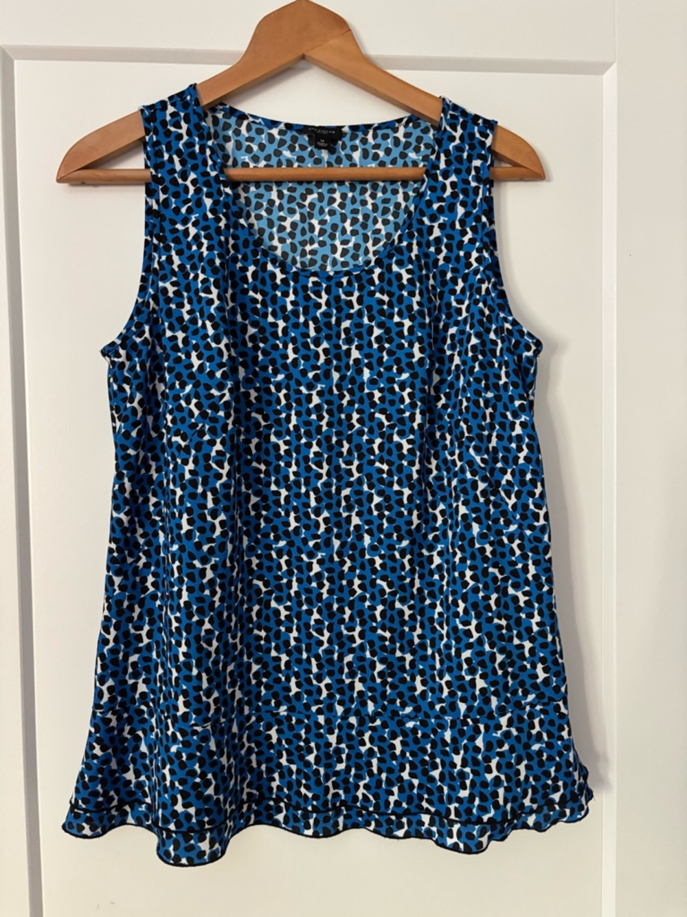 Anne Taylor Blue/Black/White Tank Top